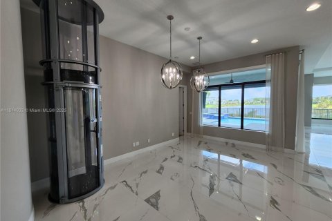 Villa ou maison à louer à Palm Beach Gardens, Floride: 5 chambres, 491.64 m2 № 1938503 - photo 12
