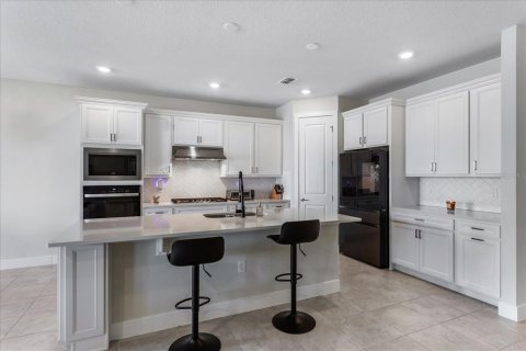 Casa en alquiler en Apopka, Florida, 4 dormitorios, 264.49 m2 № 2102040 - foto 8