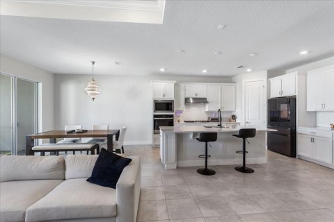 Casa en alquiler en Apopka, Florida, 4 dormitorios, 264.49 m2 № 2102040 - foto 15