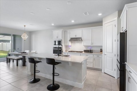 Casa en alquiler en Apopka, Florida, 4 dormitorios, 264.49 m2 № 2102040 - foto 9