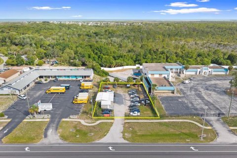 Commercial property in Hudson, Florida 121.79 sq.m. № 2218597