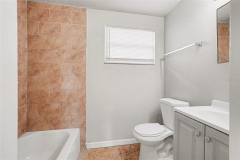 Casa en alquiler en Tampa, Florida, 3 dormitorios, 80.27 m2 № 2106493 - foto 22