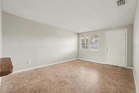 Casa en alquiler en Tampa, Florida, 3 dormitorios, 80.27 m2 № 2106493 - foto 6