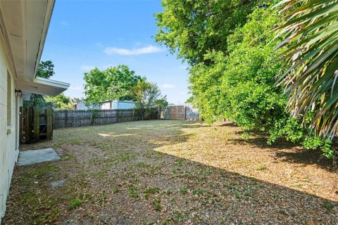 Casa en alquiler en Tampa, Florida, 3 dormitorios, 80.27 m2 № 2106493 - foto 28