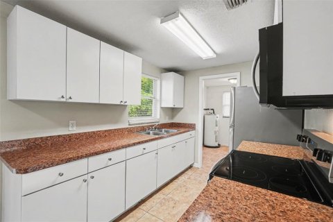 Casa en alquiler en Tampa, Florida, 3 dormitorios, 80.27 m2 № 2106493 - foto 11