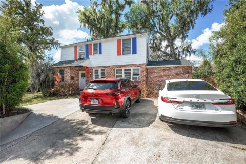 House in Gainesville, Florida 4 bedrooms, 194.82 sq.m. № 2210055 - photo 17
