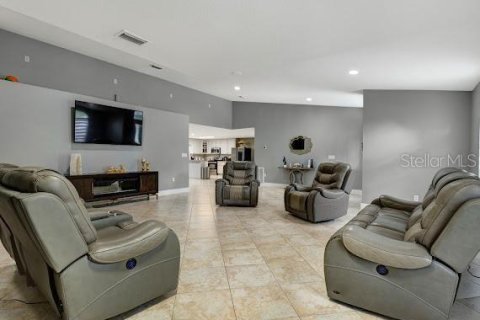 Casa en venta en Tampa, Florida, 4 dormitorios, 231.51 m2 № 2387485 - foto 26