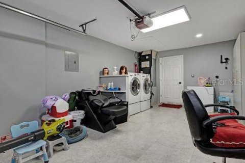 Casa en venta en Tampa, Florida, 4 dormitorios, 231.51 m2 № 2387485 - foto 3