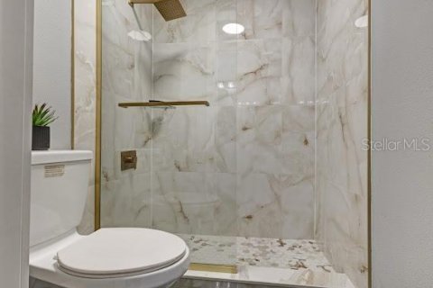 Casa en venta en Tampa, Florida, 4 dormitorios, 231.51 m2 № 2387485 - foto 17