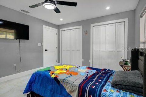 Casa en venta en Tampa, Florida, 4 dormitorios, 231.51 m2 № 2387485 - foto 14