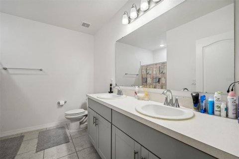House in Poinciana, Florida 4 bedrooms, 178.56 sq.m. № 1608456 - photo 22