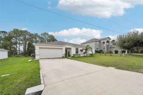 House in Poinciana, Florida 4 bedrooms, 178.56 sq.m. № 1608456 - photo 4