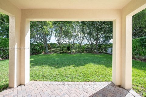 Casa en venta en Weston, Florida, 4 dormitorios, 263.47 m2 № 1982823 - foto 4