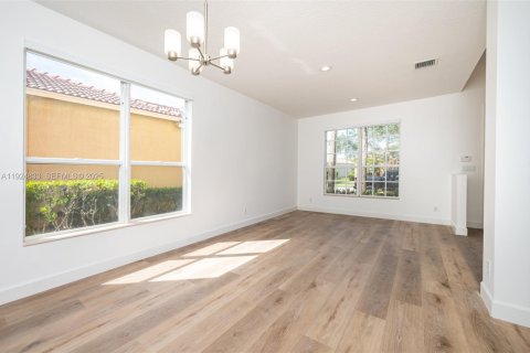Casa en venta en Weston, Florida, 4 dormitorios, 263.47 m2 № 1982823 - foto 12