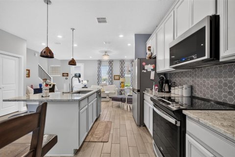 Touwnhouse à vendre à Orlando, Floride: 3 chambres, 153.01 m2 № 2342210 - photo 14