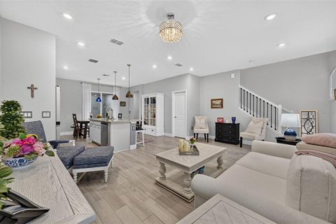 Touwnhouse à vendre à Orlando, Floride: 3 chambres, 153.01 m2 № 2342210 - photo 8