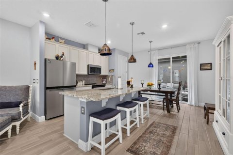 Touwnhouse à vendre à Orlando, Floride: 3 chambres, 153.01 m2 № 2342210 - photo 10