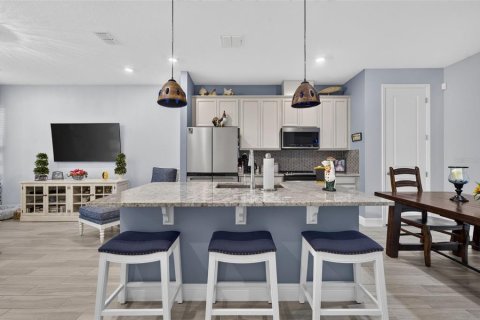 Touwnhouse à vendre à Orlando, Floride: 3 chambres, 153.01 m2 № 2342210 - photo 11