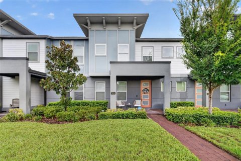 Townhouse in Orlando, Florida 3 bedrooms, 153.01 sq.m. № 2342210