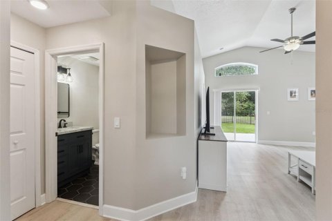 Casa en venta en Orlando, Florida, 3 dormitorios, 116.41 m2 № 2384497 - foto 3