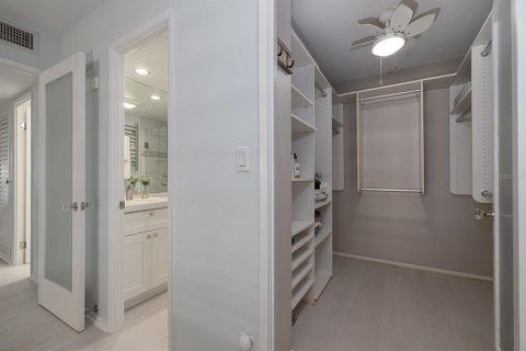 Condo in Daytona Beach, Florida, 2 bedrooms  № 1644440 - photo 16
