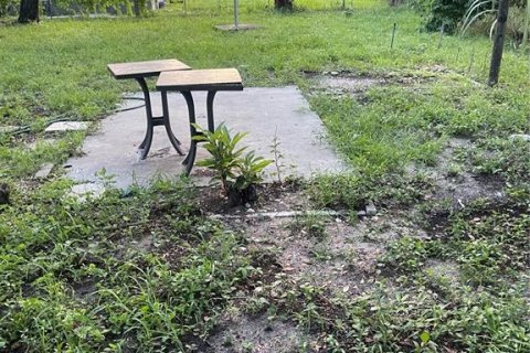 House in Fort Myers, Florida 3 bedrooms, 84.73 sq.m. № 1914181 - photo 6