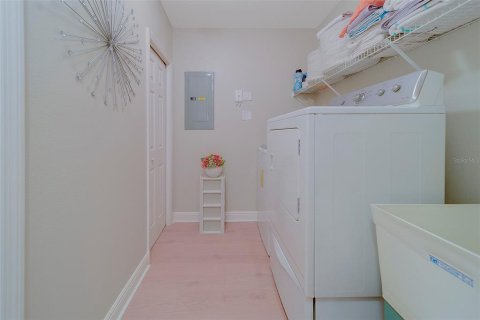 Condo in Redington Shores, Florida, 3 bedrooms  № 2214952 - photo 16