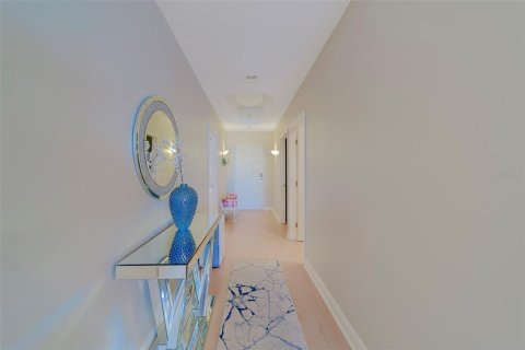 Condo in Redington Shores, Florida, 3 bedrooms  № 2214952 - photo 4