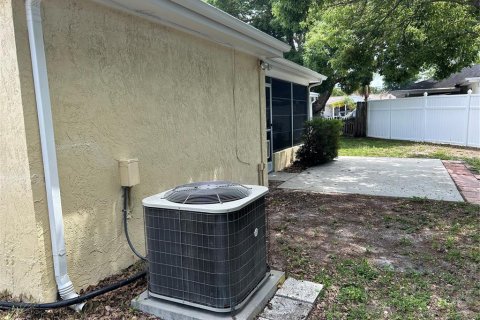 Villa ou maison à louer à New Port Richey, Floride: 3 chambres, 121.42 m2 № 2385650 - photo 20