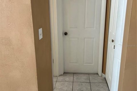 Villa ou maison à louer à New Port Richey, Floride: 3 chambres, 121.42 m2 № 2385650 - photo 16