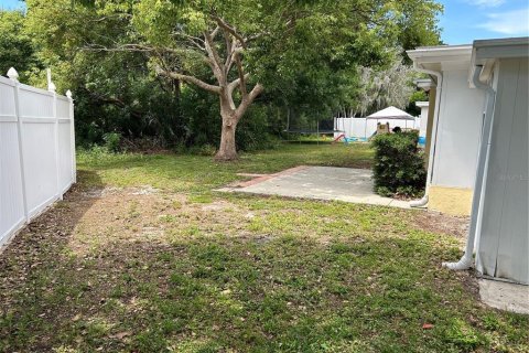 Villa ou maison à louer à New Port Richey, Floride: 3 chambres, 121.42 m2 № 2385650 - photo 19