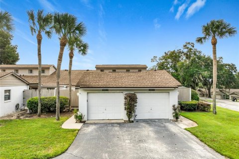 Touwnhouse à vendre à Apopka, Floride: 2 chambres, 107.02 m2 № 2427489 - photo 2