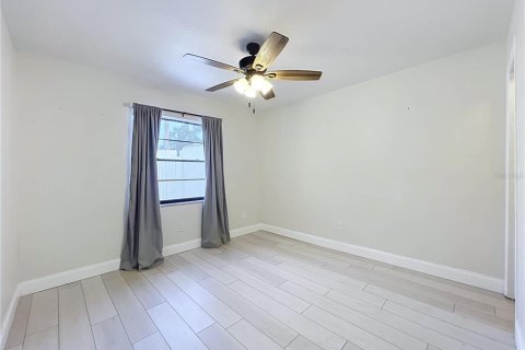 Touwnhouse à vendre à Apopka, Floride: 2 chambres, 107.02 m2 № 2427489 - photo 27