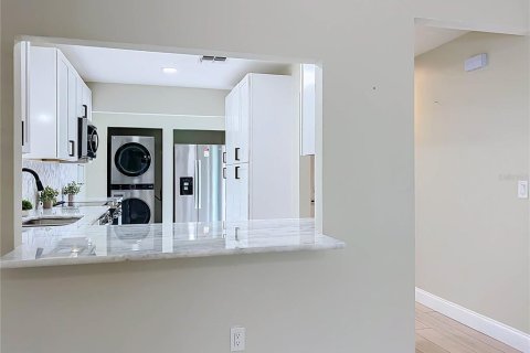 Touwnhouse à vendre à Apopka, Floride: 2 chambres, 107.02 m2 № 2427489 - photo 19