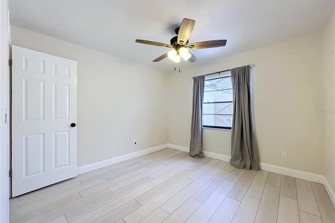 Touwnhouse à vendre à Apopka, Floride: 2 chambres, 107.02 m2 № 2427489 - photo 26