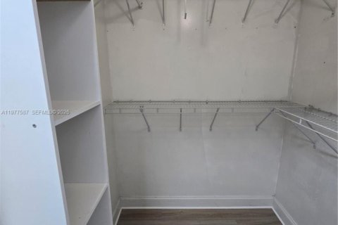 Купить кондоминиум в Майами, Флорида 2 спальни, 90.12м2, № 2042503 - фото 16