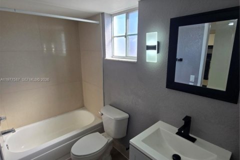 Купить кондоминиум в Майами, Флорида 2 спальни, 90.12м2, № 2042503 - фото 9