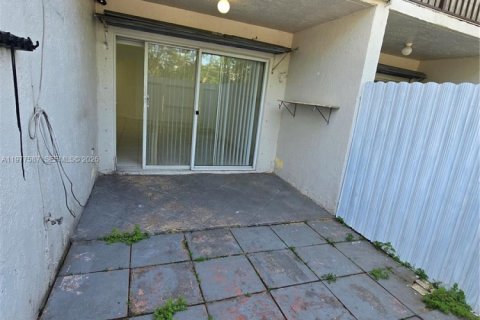 Купить кондоминиум в Майами, Флорида 2 спальни, 90.12м2, № 2042503 - фото 24