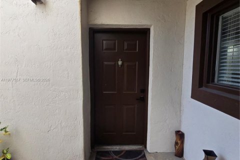 Купить кондоминиум в Майами, Флорида 2 спальни, 90.12м2, № 2042503 - фото 3