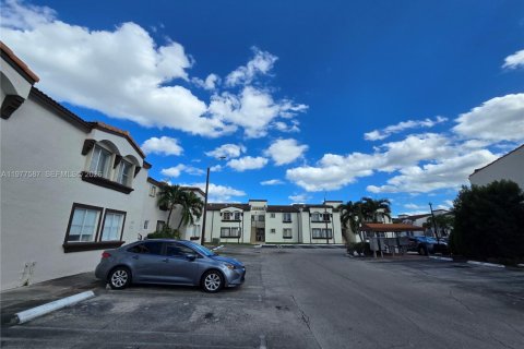 Купить кондоминиум в Майами, Флорида 2 спальни, 90.12м2, № 2042503 - фото 28