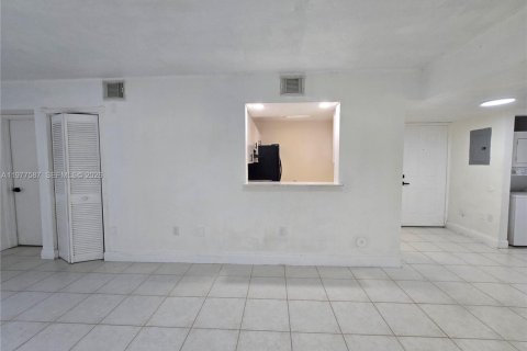 Купить кондоминиум в Майами, Флорида 2 спальни, 90.12м2, № 2042503 - фото 7