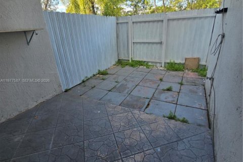 Купить кондоминиум в Майами, Флорида 2 спальни, 90.12м2, № 2042503 - фото 23