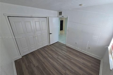 Купить кондоминиум в Майами, Флорида 2 спальни, 90.12м2, № 2042503 - фото 12