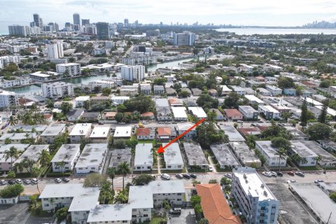 House in Miami Beach, Florida 1 bedroom № 1997339 - photo 19