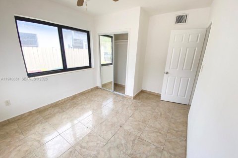 House in Miami Beach, Florida 1 bedroom № 1997339 - photo 7