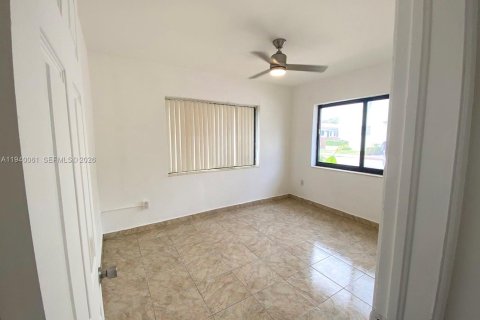 House in Miami Beach, Florida 1 bedroom № 1997339 - photo 22