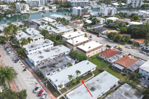 House in Miami Beach, Florida 1 bedroom № 1997339 - photo 12