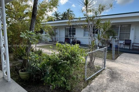 House in Miami Beach, Florida 1 bedroom № 1997339 - photo 3