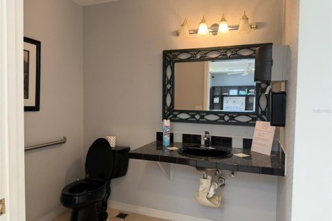 Commercial property in Longwood, Florida 300.07 sq.m. № 2367140 - photo 5