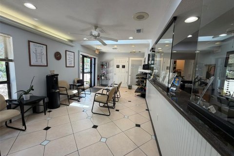 Commercial property in Longwood, Florida 300.07 sq.m. № 2367140 - photo 3